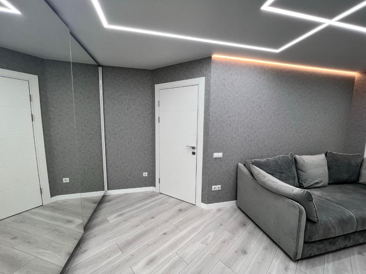 Apartamento Modern Gagarina Avenue Dnipro Exterior foto