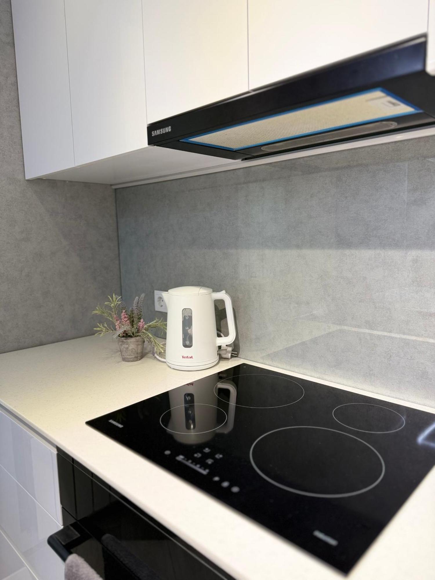 Apartamento Modern Gagarina Avenue Dnipro Exterior foto