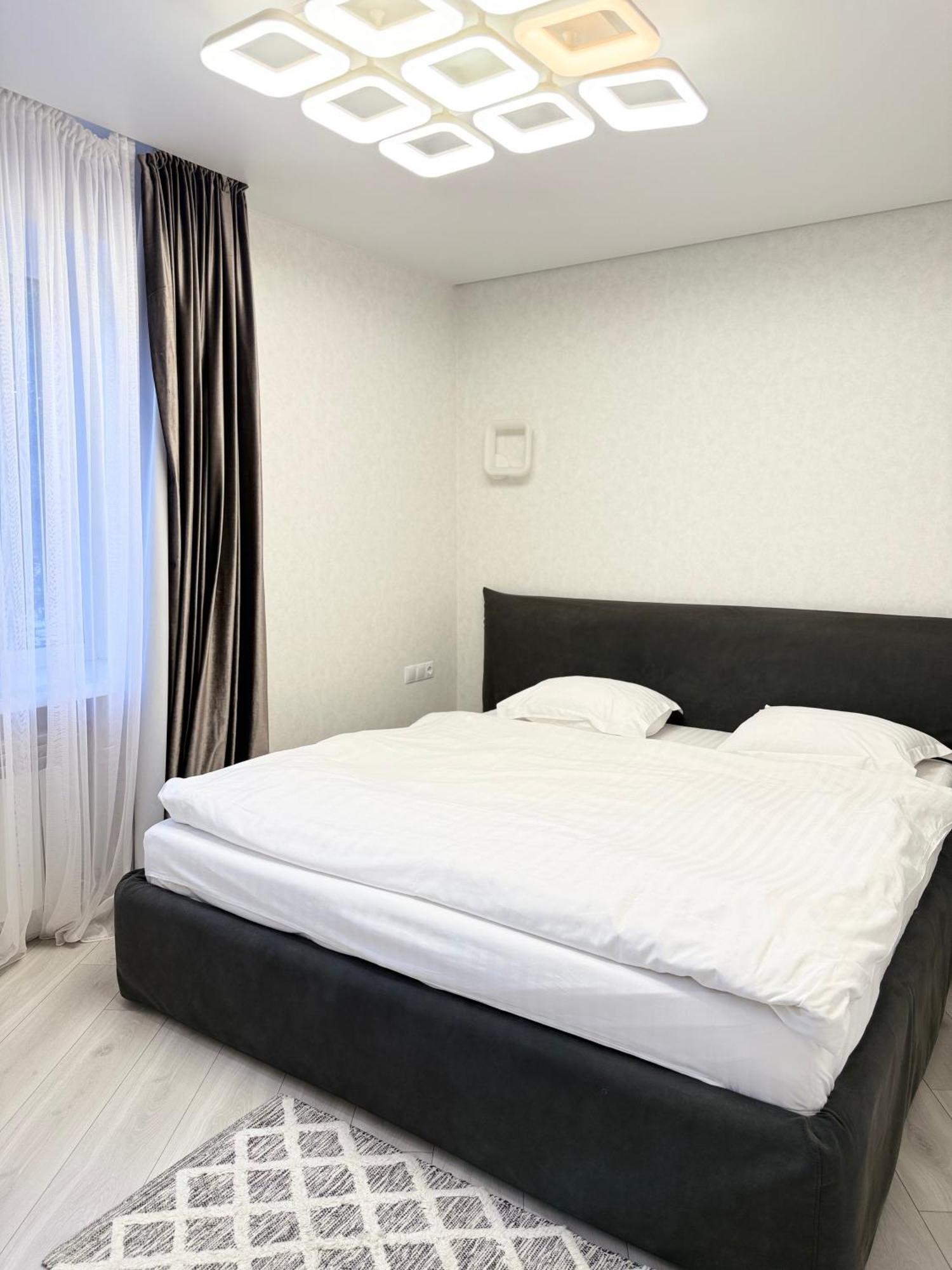 Apartamento Modern Gagarina Avenue Dnipro Exterior foto