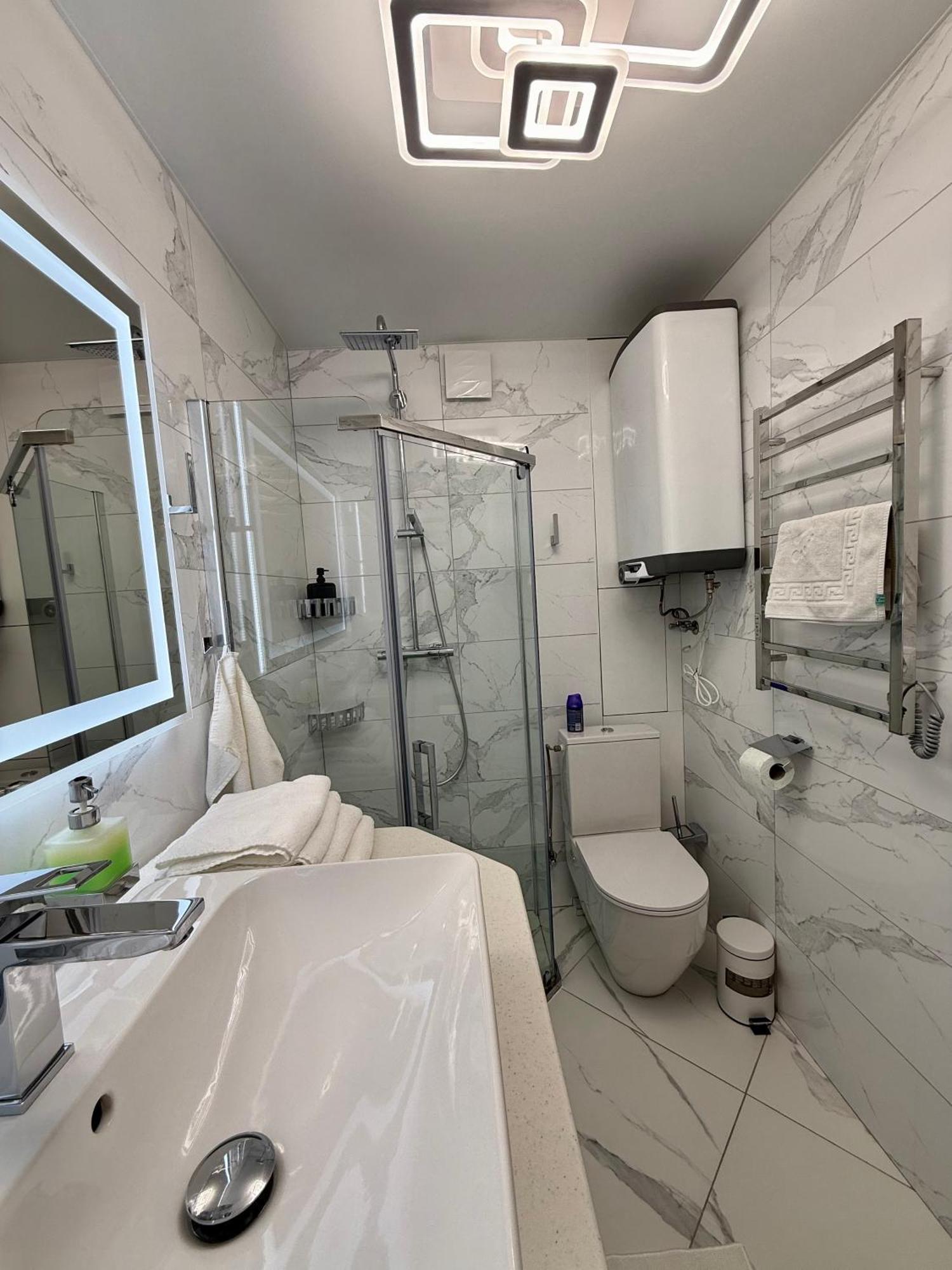 Apartamento Modern Gagarina Avenue Dnipro Exterior foto